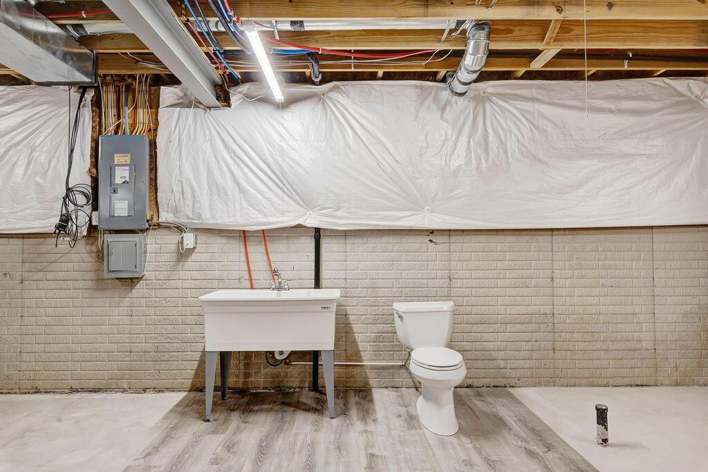 4946 Farview Road Columbus, OH 43231 - Photo 22 of 26 Lower Level