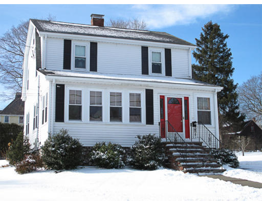 32 Hawthorn Road Braintree, MA 02184 - Photo 1 of 19 Gallery Image 1