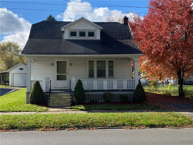 $169,900 | 924 Eagle Street, Utica, NY 13501