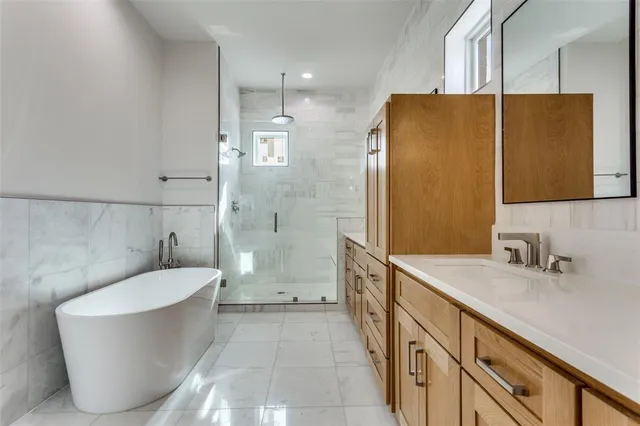 a view of a room with shelf