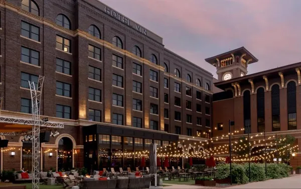 a view of a garden in front of the house