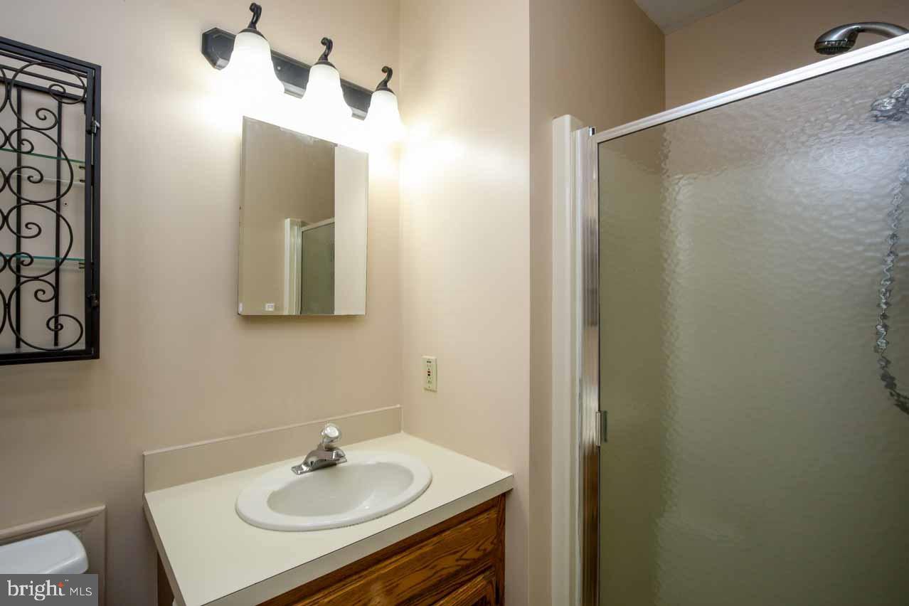 80 Fox Run Road Hanover, PA 17331 - Photo 13 of 34