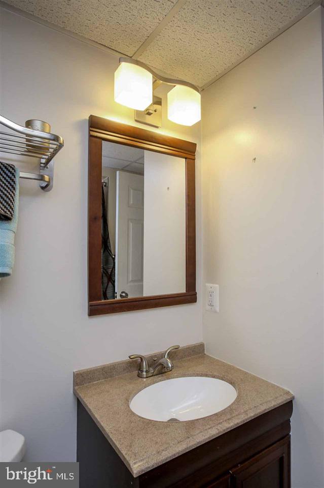 80 Fox Run Road Hanover, PA 17331 - Photo 23 of 34
