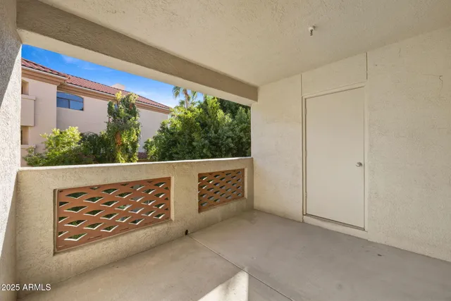 $425,000 | 5104 North 32nd Street, Unit 344, Phoenix, AZ 85018