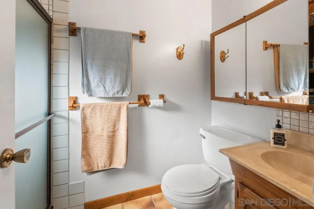 1581 Meadow Road El Cajon, CA 92021 - Photo 14 of 23 Gallery Image 14