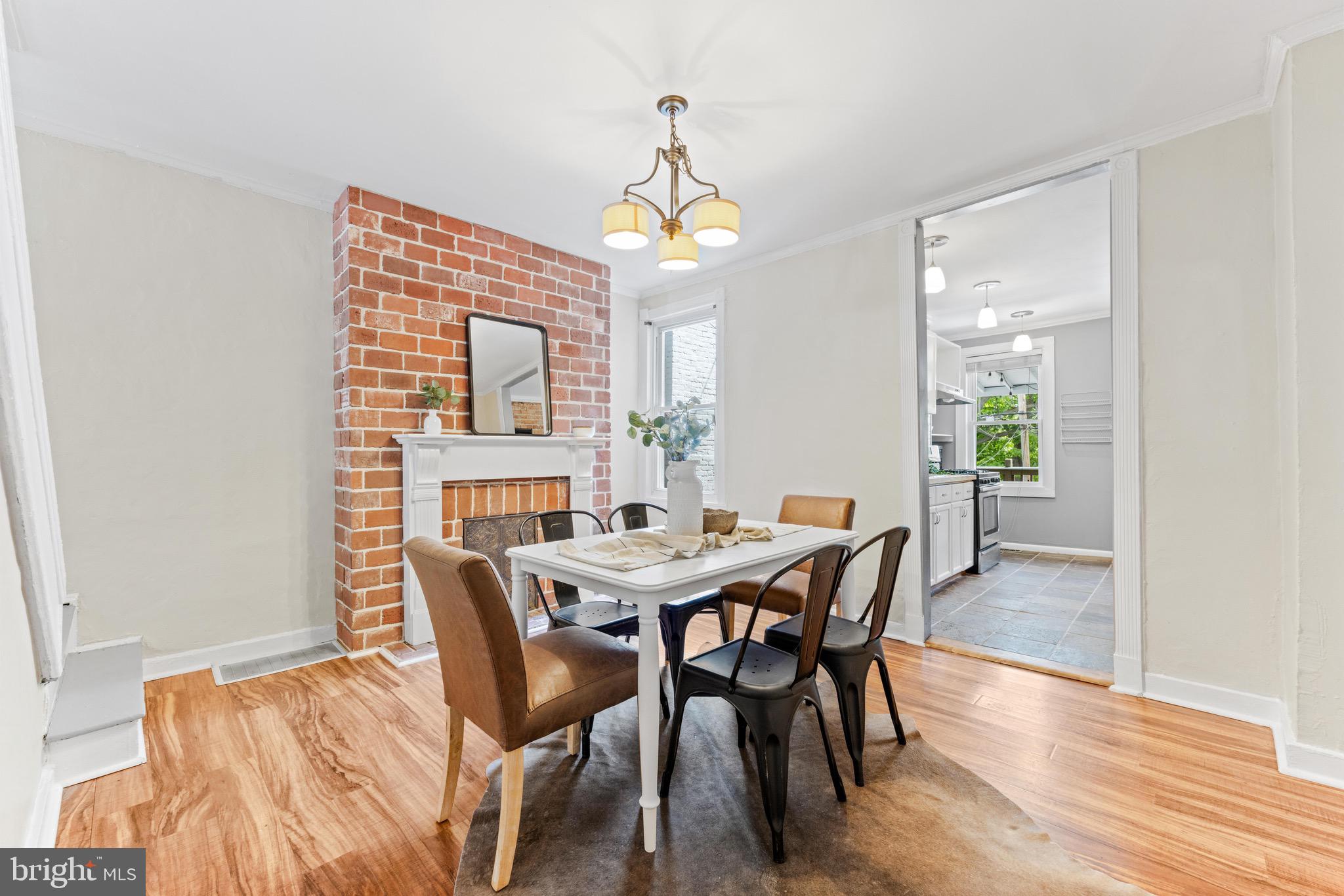 2949 Keswick Road Baltimore, MD 21211 - Photo 5 of 29 Dining room