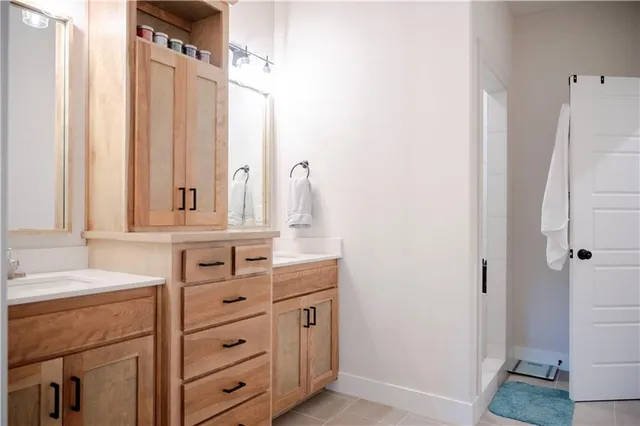 $479,900 | 2625 Southwest Summer Creek Place, Blue Springs, MO 64015