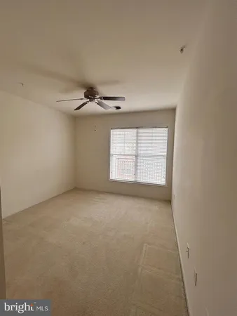 $2,535 | 3810 Lightfoot Street, Unit 206, Chantilly, VA 20151