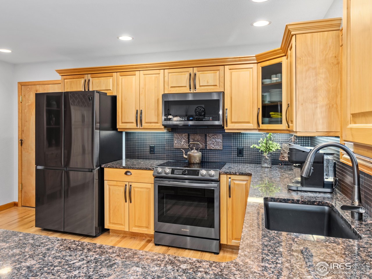 658 Cedar Ridge Circle Estes Park, CO 80517 - Photo 11 of 39 Stainless-Slate appliances