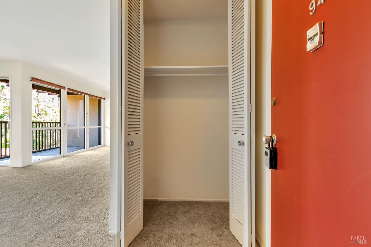 94 Forest Lane San Rafael, CA 94903 - Photo 19 of 29 Entrance