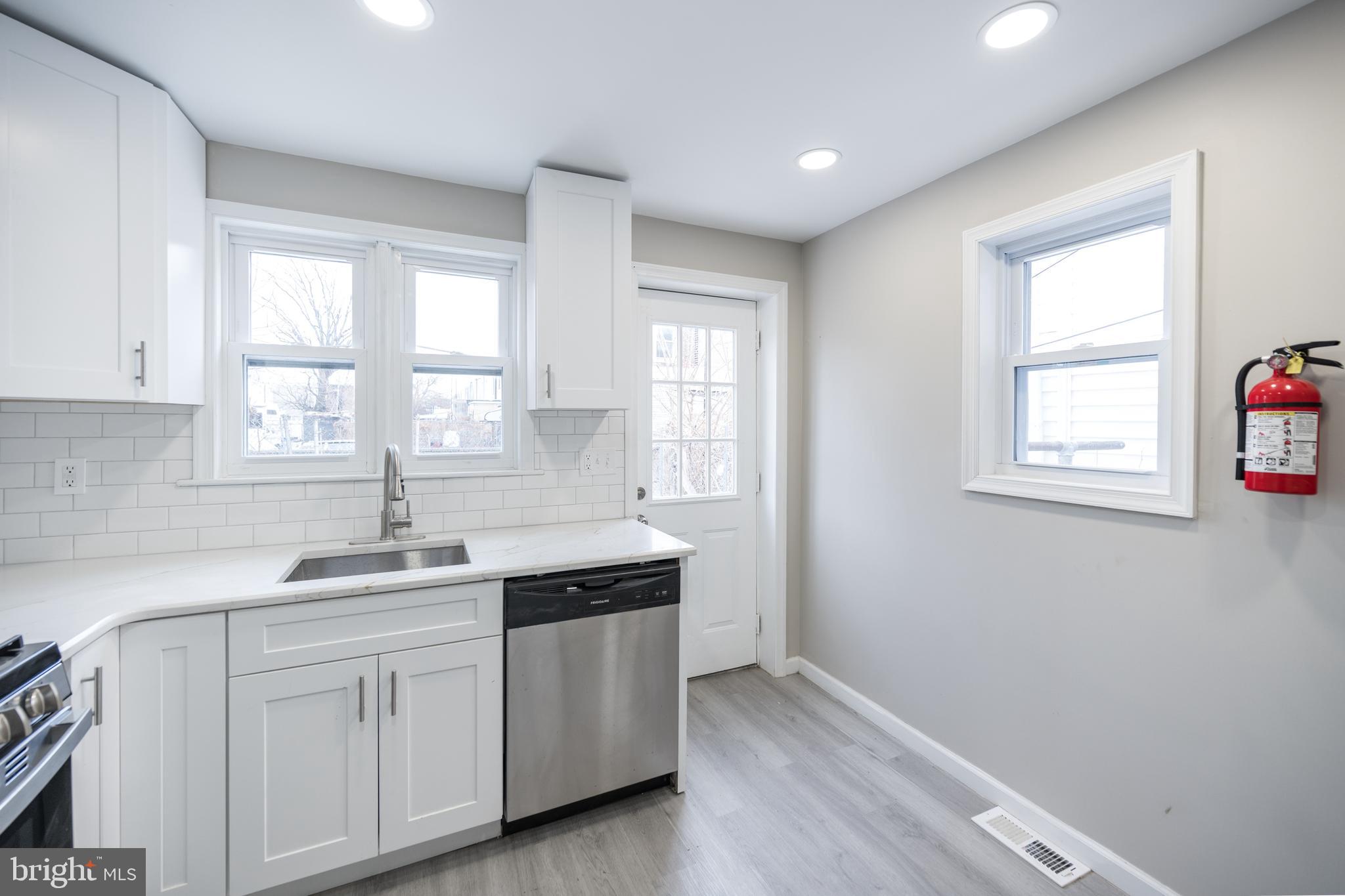 2265 East Clearfield Street Philadelphia, PA 19134 - Photo 18 of 27