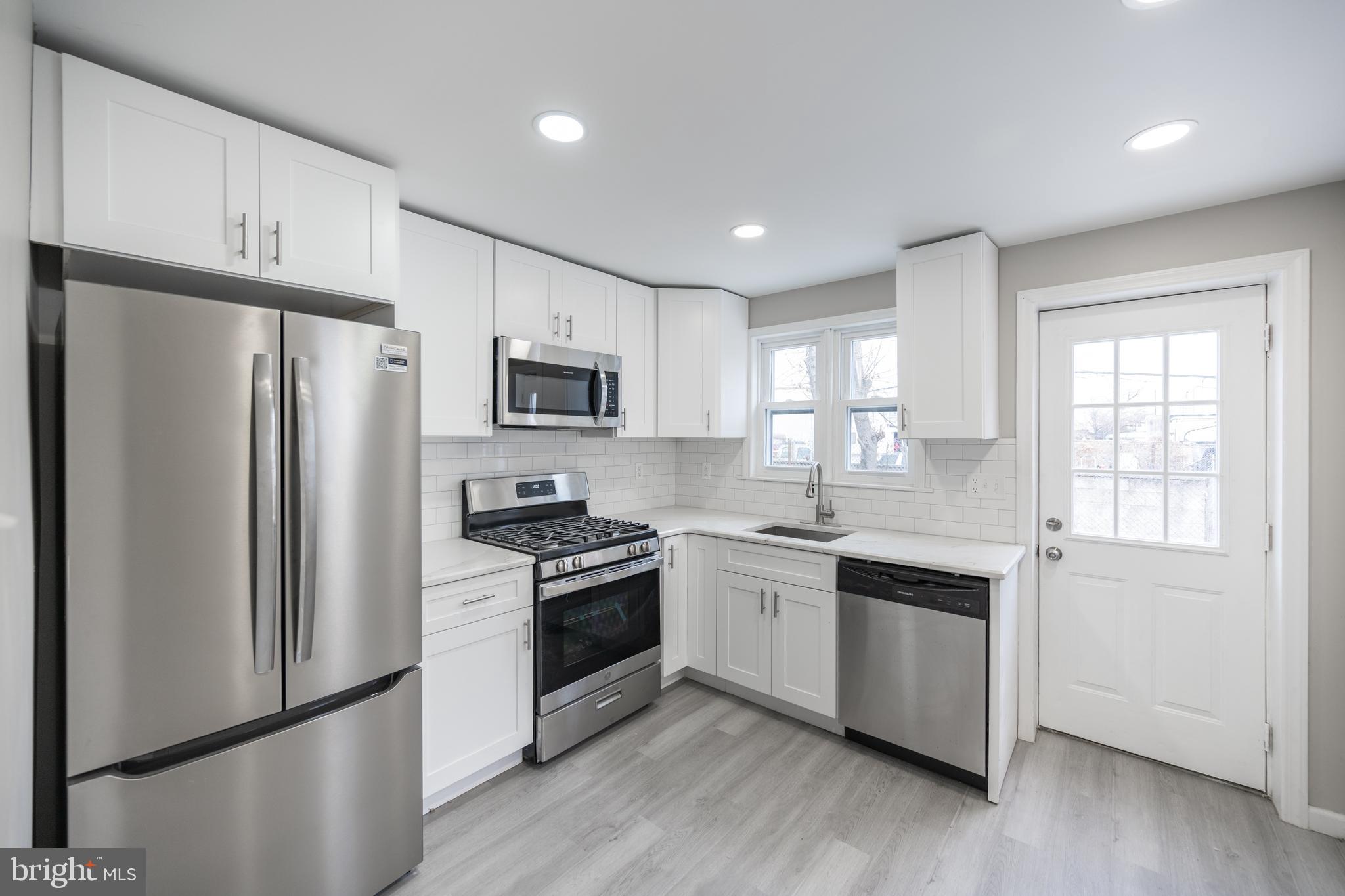 2265 East Clearfield Street Philadelphia, PA 19134 - Photo 20 of 27