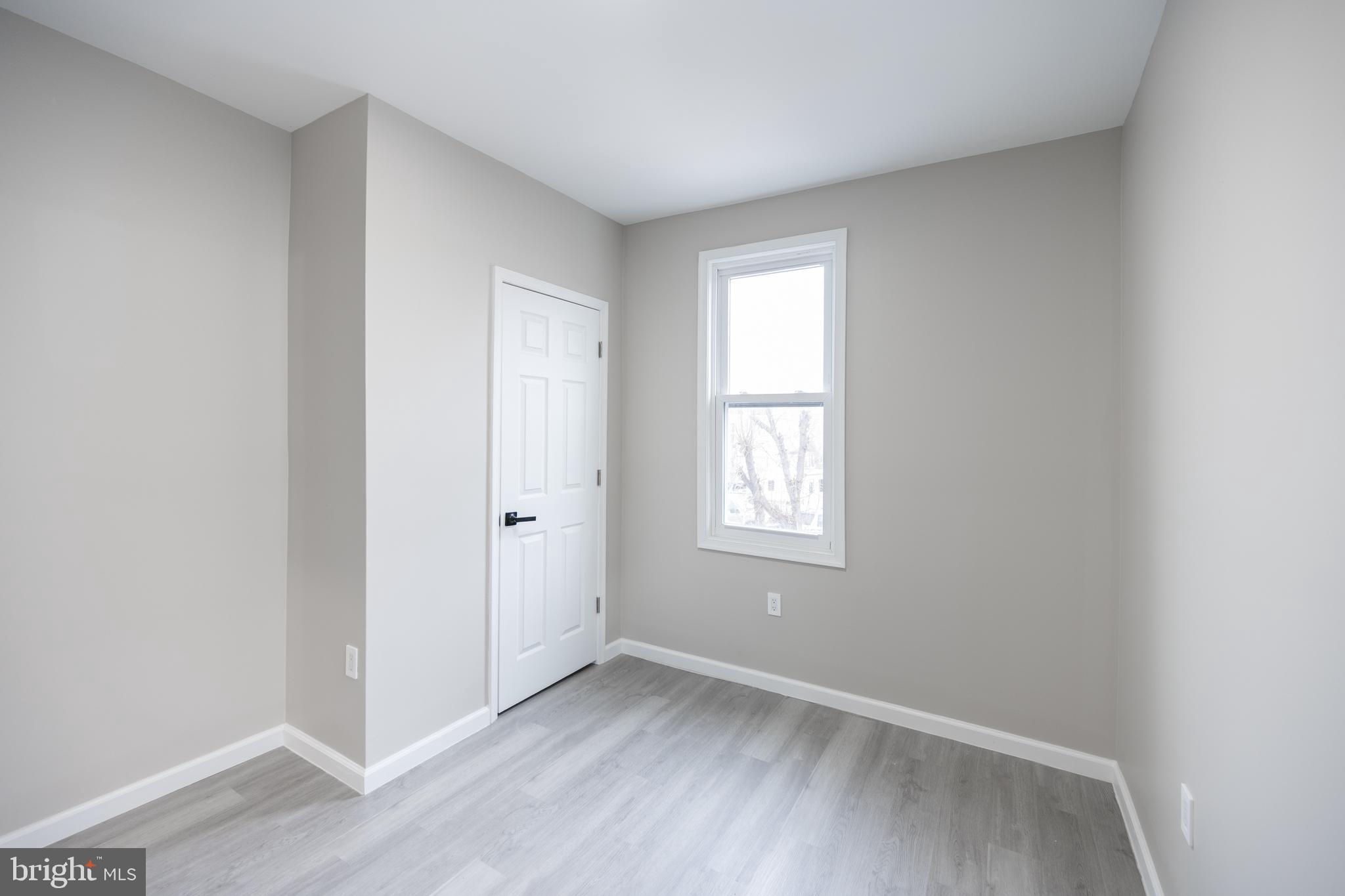 2265 East Clearfield Street Philadelphia, PA 19134 - Photo 5 of 27