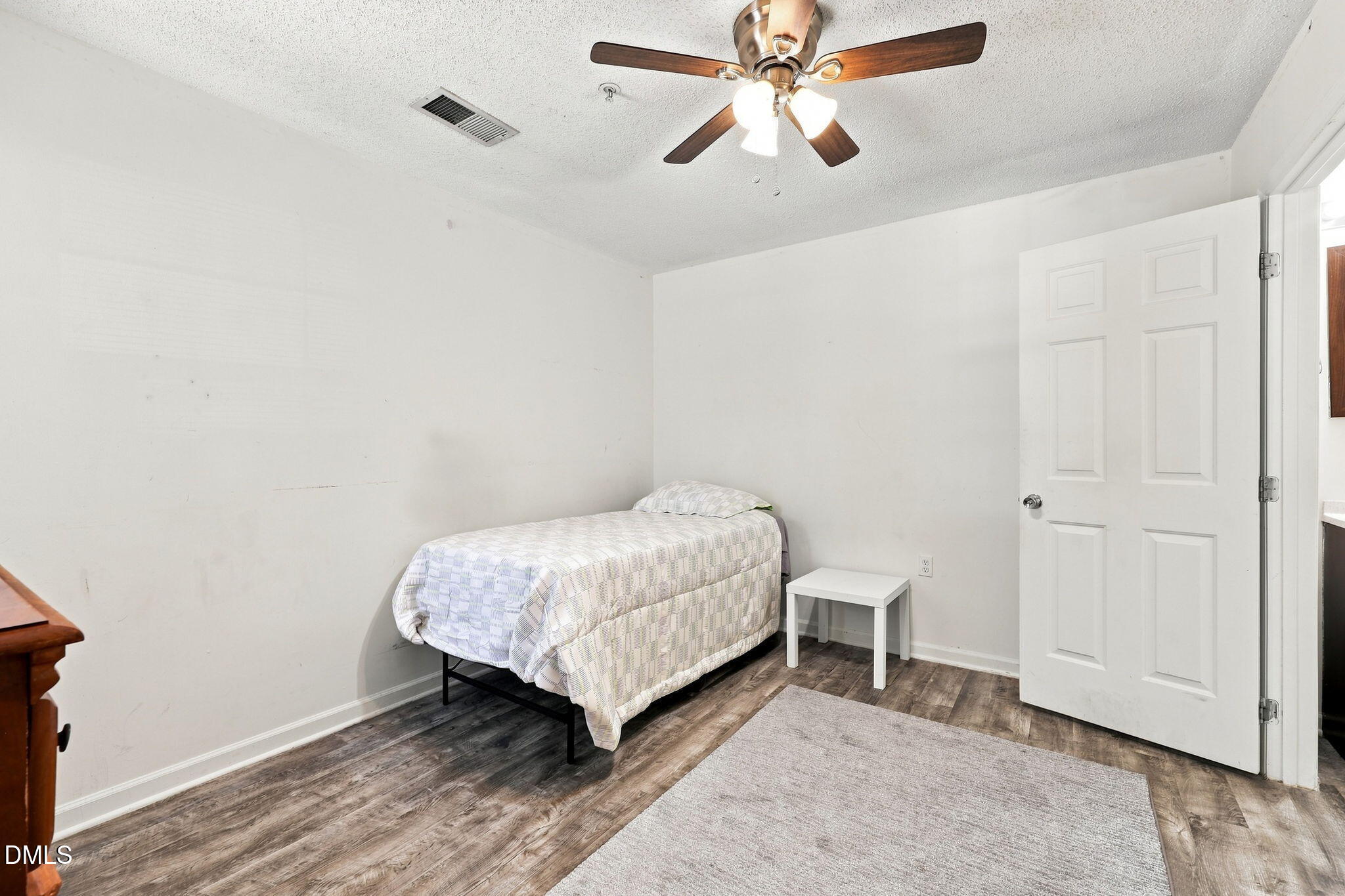 1305 Kent Road Raleigh, NC 27606 - Photo 18 of 30 15-web-or-mls-IMG_2764