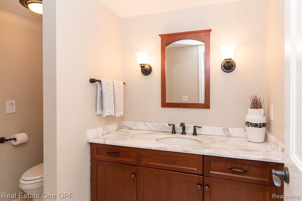 565 Shelden Road Grosse Pointe, MI 48236 - Photo 24 of 49 565SheldenRd-24.jpg
