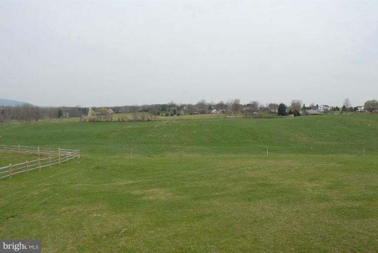 13678 Clear Spring Road Clear Spring, MD 21722 - Photo 24 of 28 a view of a field with an ocean