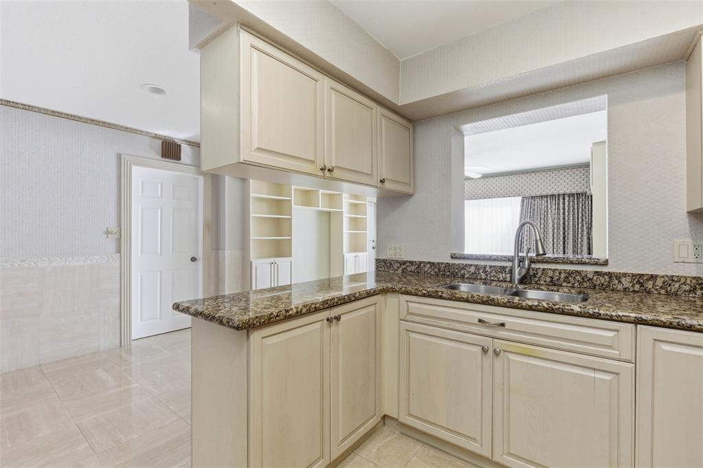 8408 Annwood Road Seminole, FL 33777 - Photo 12 of 46