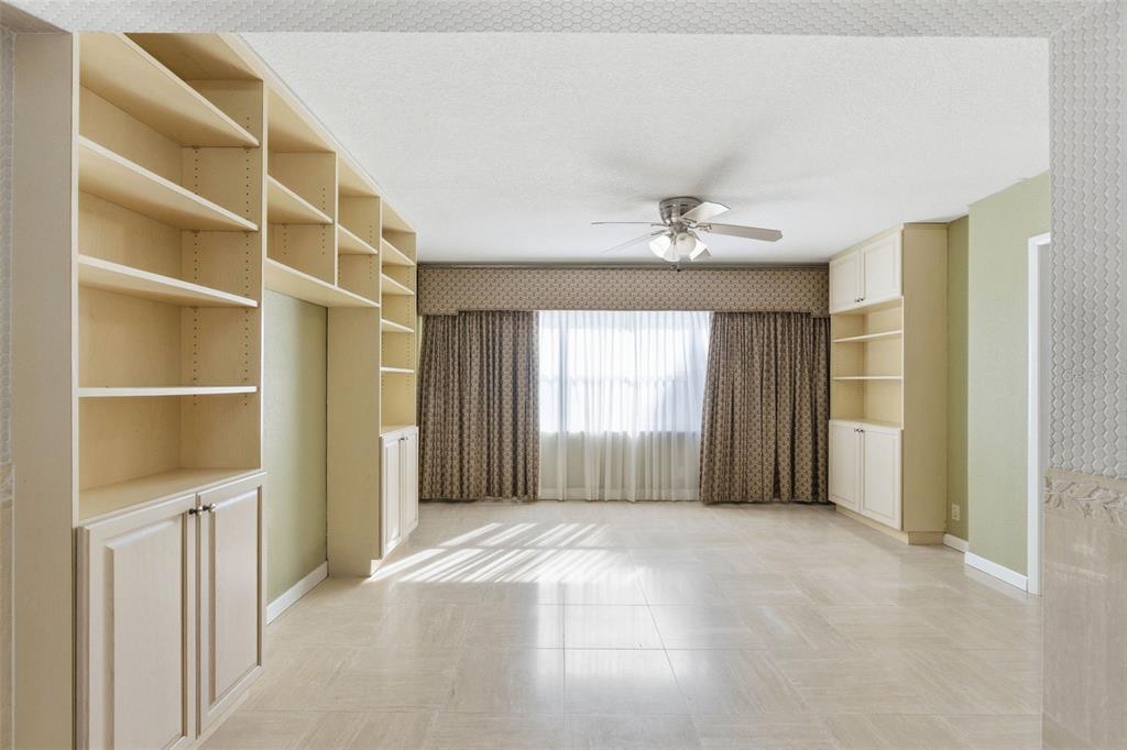 8408 Annwood Road Seminole, FL 33777 - Photo 13 of 46