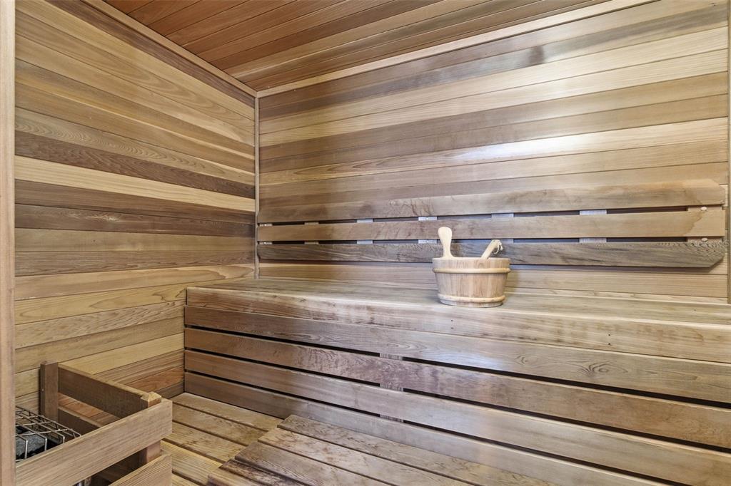 8408 Annwood Road Seminole, FL 33777 - Photo 20 of 46