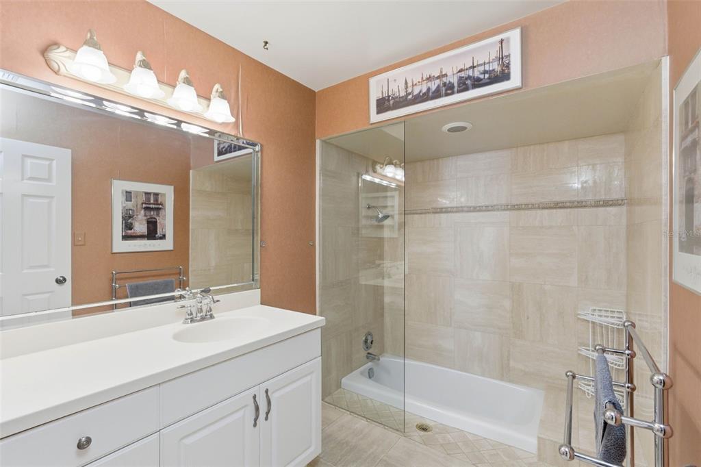 8408 Annwood Road Seminole, FL 33777 - Photo 21 of 46