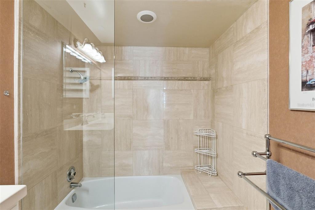 8408 Annwood Road Seminole, FL 33777 - Photo 22 of 46