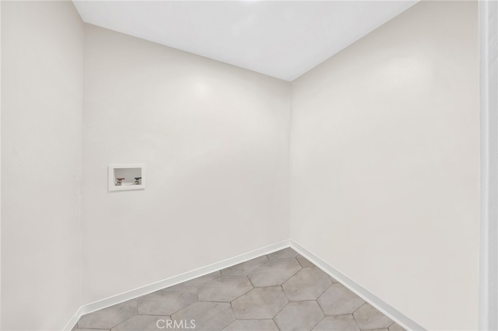 12540 Dexter Park Road Sylmar, CA 91342 - Photo 23 of 31 a view of small space