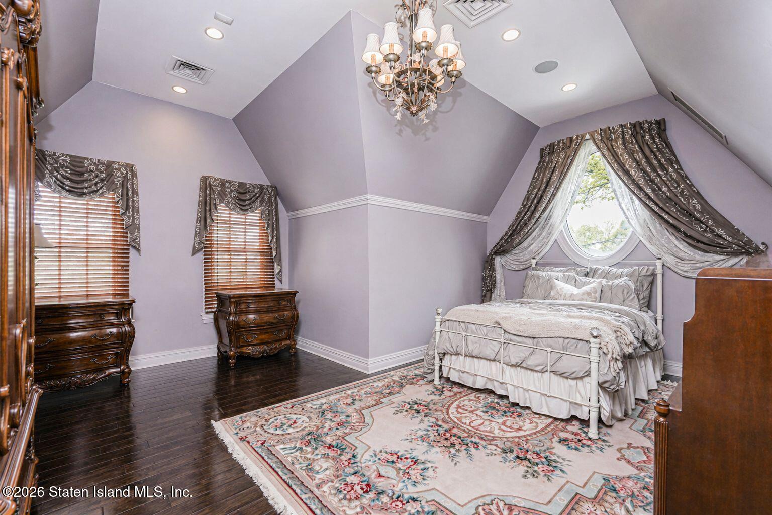 125 Benedict Road Staten Island, NY 10304 - Photo 53 of 96 125 bdrm 6 3