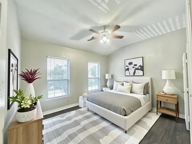 $1,525 | 39 Woodland Hills Drive, Unit B, Conroe, TX 77303