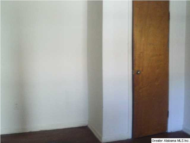 824 Mccary Street Birmingham, AL 35211 - Photo 9 of 12