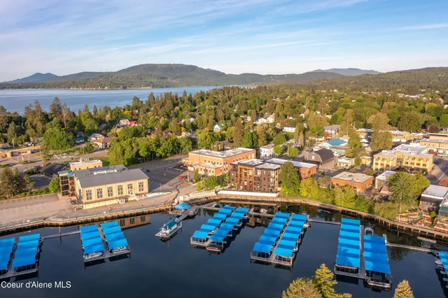 $826,000 | 115 Lake Street, Unit 203, Sandpoint, ID 83864