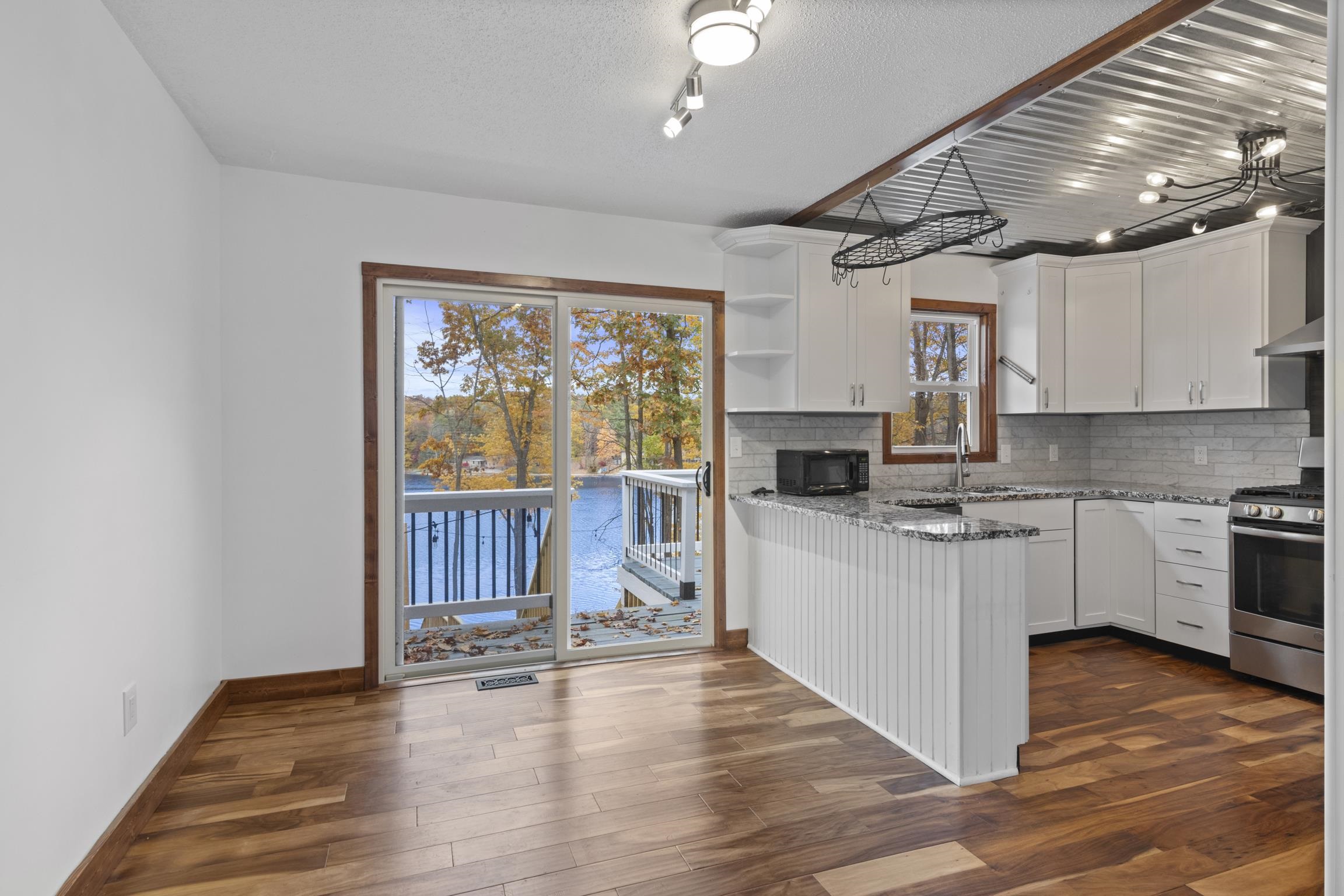 366 High Lake Road Traverse City, MI 49696 - Photo 13 of 41 1928497-366b146c-aa3d-4e05-b6b3-eda1deec821d.JPG