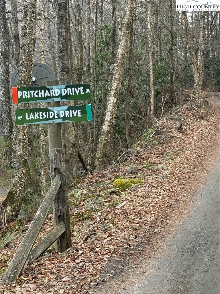 Pritchard Road West Jefferson, NC 28694 - Photo 4 of 8 a sign that is sitting on a brick wall