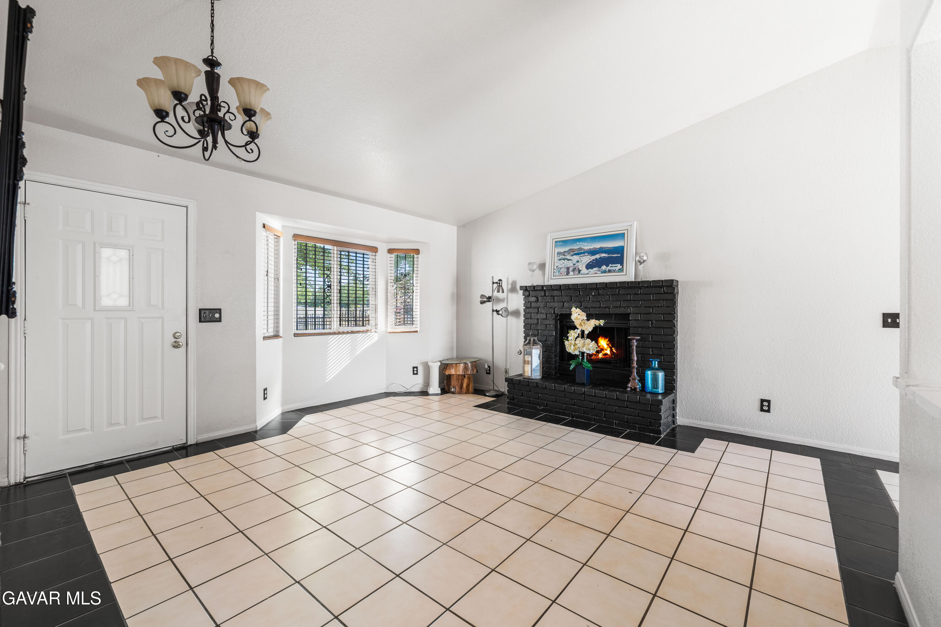 5241 East Ave R 12 Palmdale, CA 93552 - Photo 11 of 48 E Ave R12-9