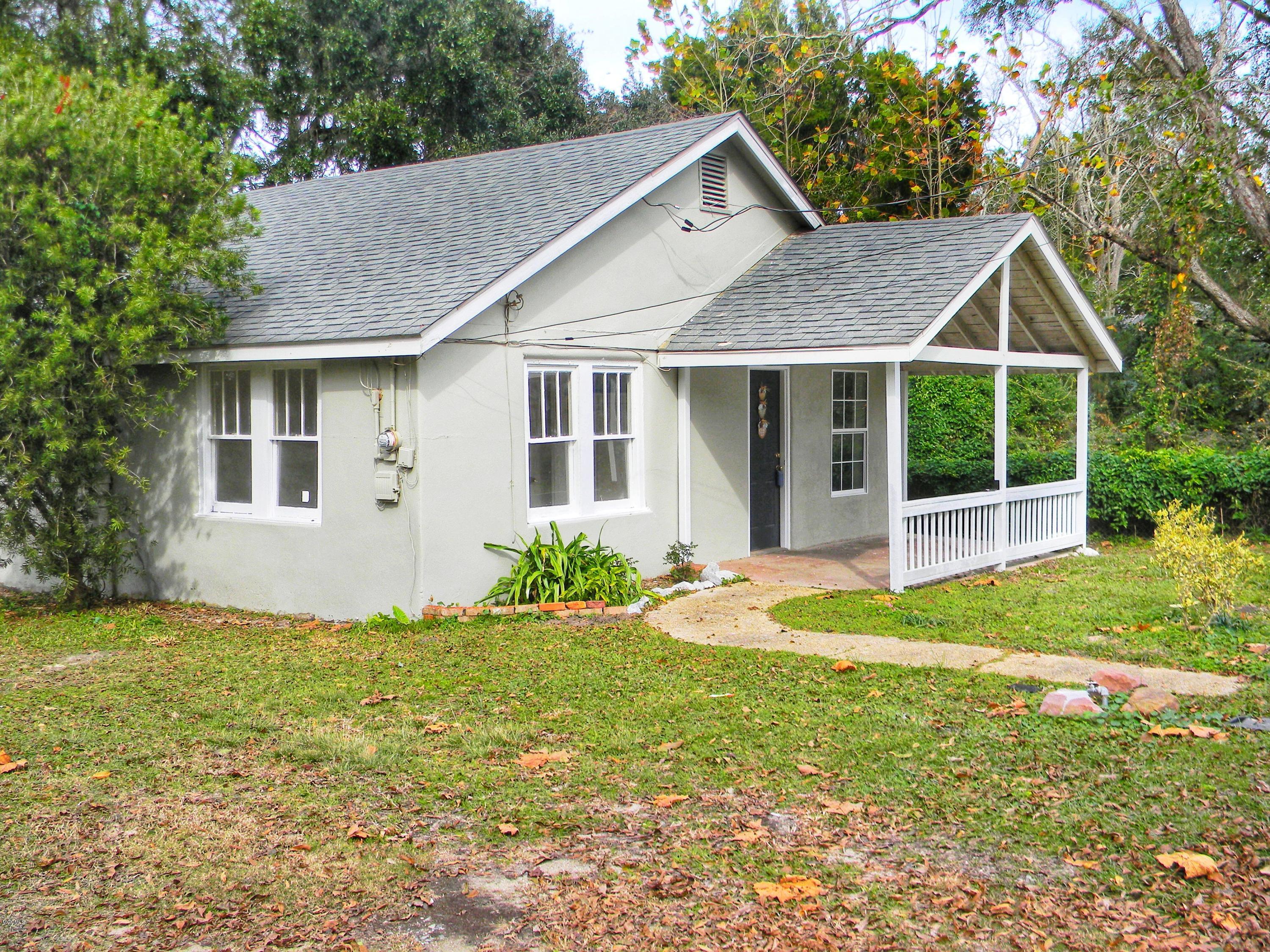 5225 Elder Street Moss Point, MS 39563 - Photo 3 of 14 FSCN3814-01