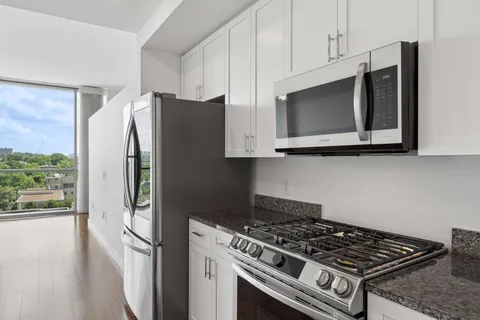 $625,000 | 900 20th Avenue South, Unit 1006, Nashville, TN 37212