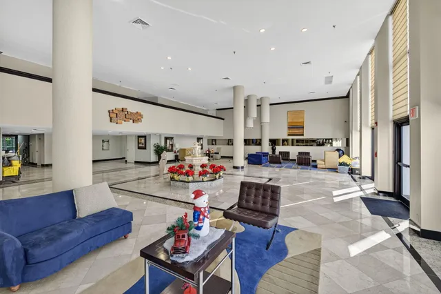 $749,900 | 1010 South Ocean Boulevard, Unit 504, Pompano Beach, FL 33062