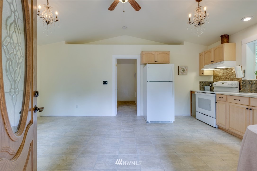 2609 Southeast Angels Hollow Way Olalla, WA 98359 - Photo 10 of 25 Gallery Image 10