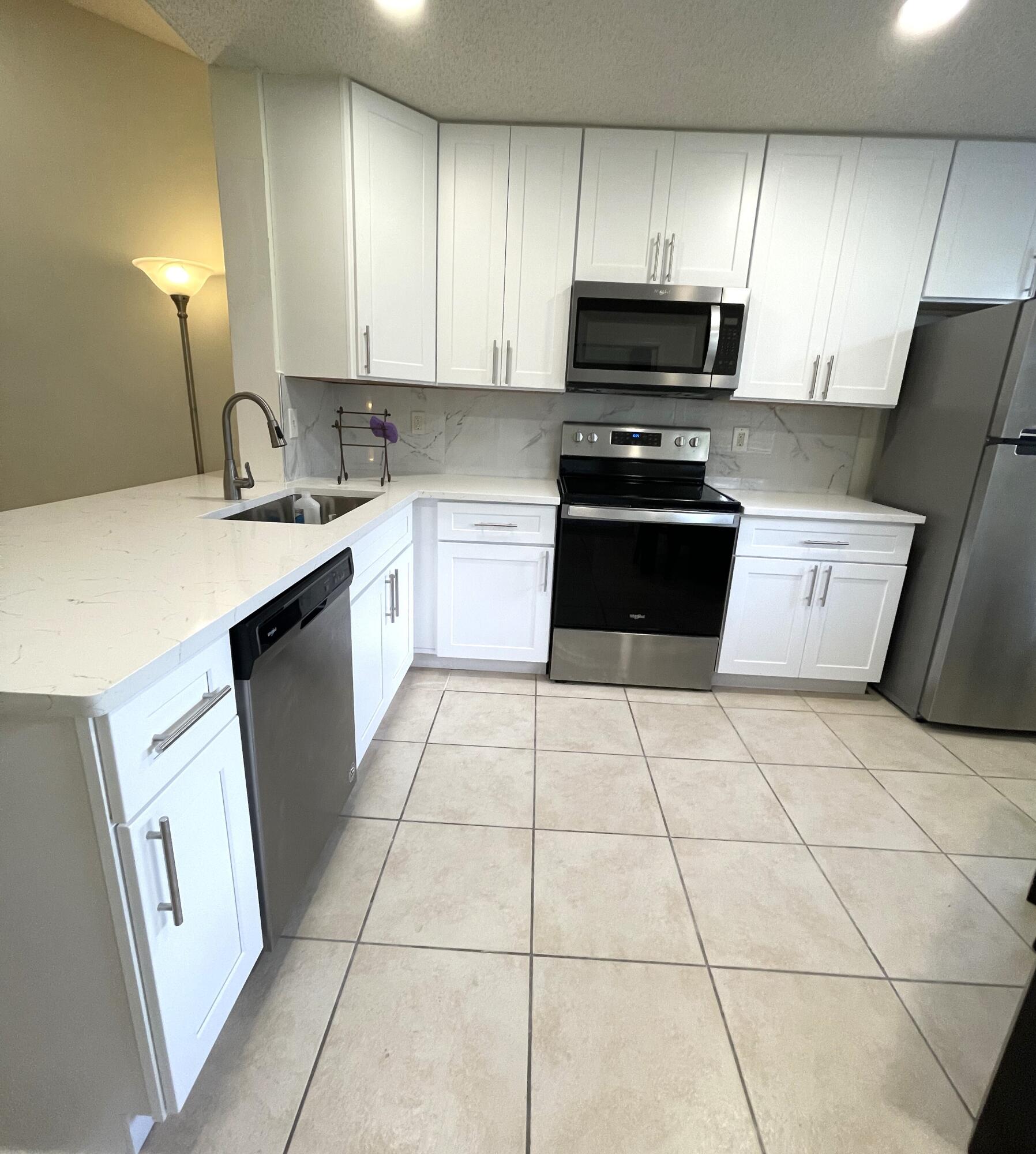 6508 Via Regina, Unit 4 Boca Raton, FL 33433 - Photo 7 of 22 07-Kitchen3