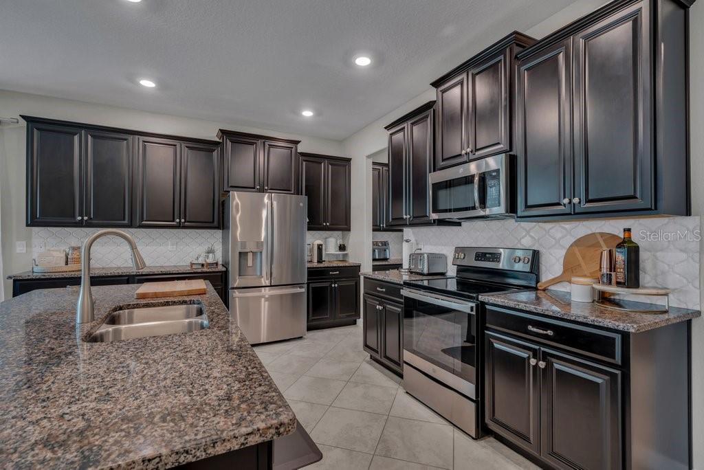 11432 Freshwater Ridge Drive Riverview, FL 33569 - Photo 13 of 62 Gallery Image 13