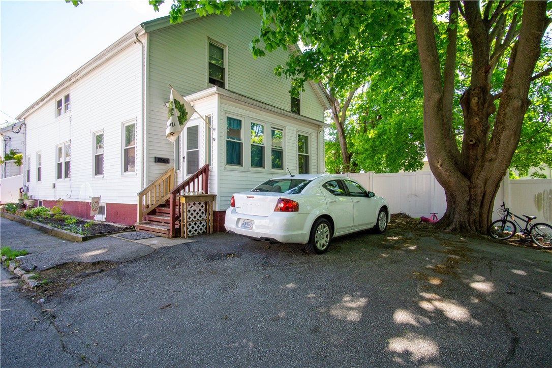 13 Beckside Road North Providence, RI 02911 - Photo 1 of 25 Gallery Image 1
