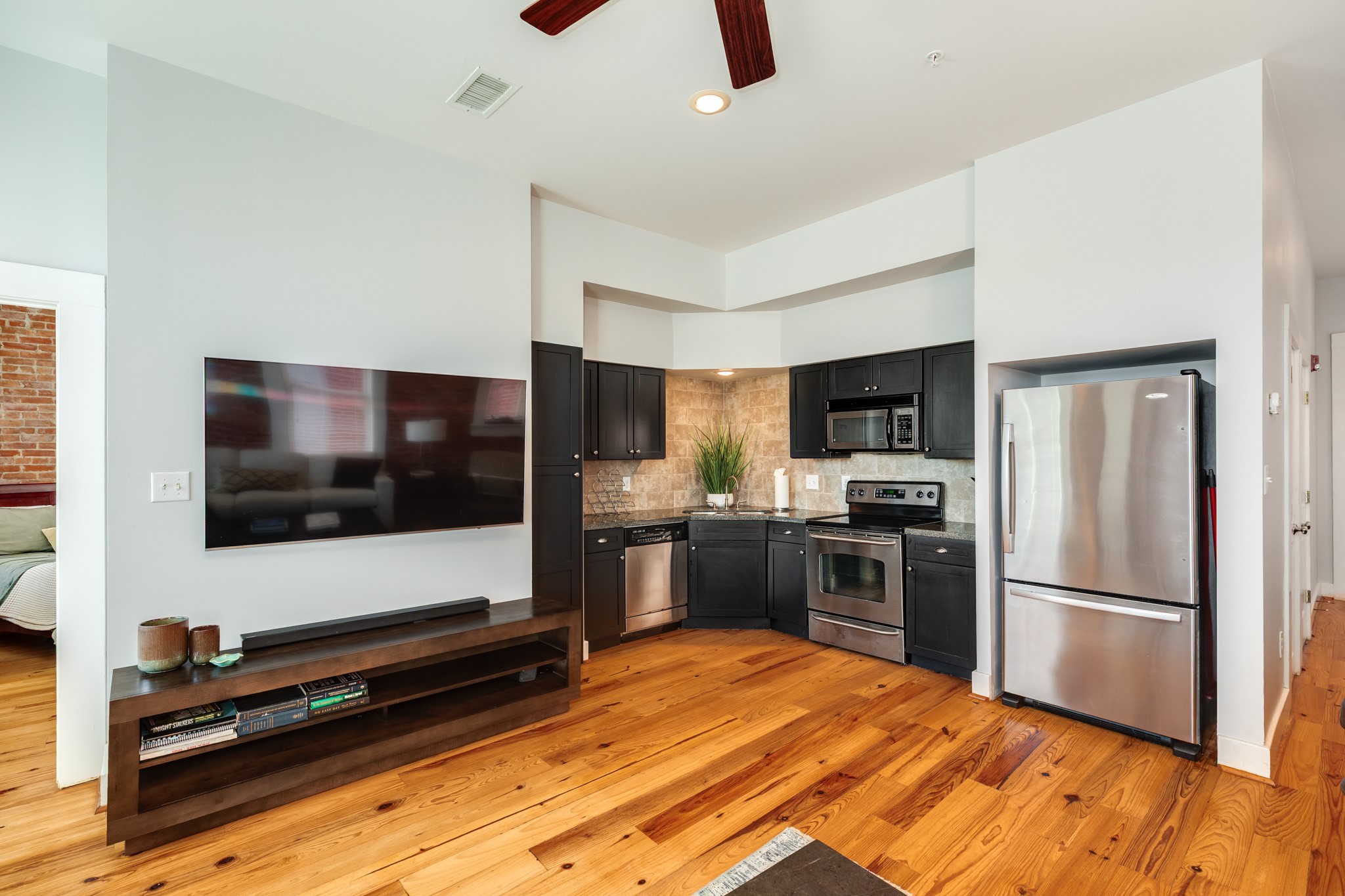 202 Rosenberg Street, Unit 401 Galveston, TX 77550 - Photo 4 of 19