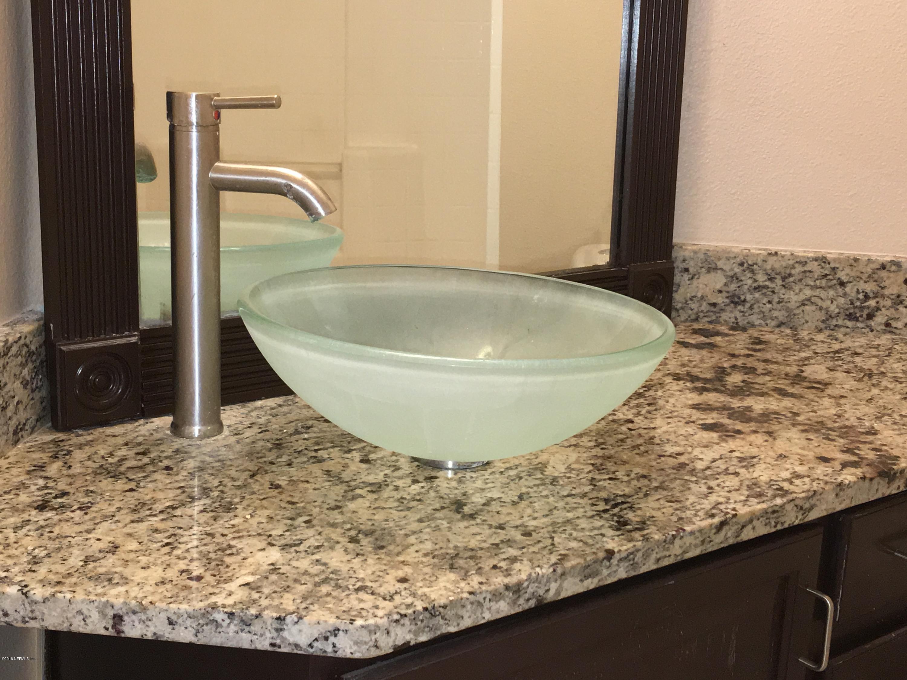 10550 Baymeadows Road, Unit 421 Jacksonville, FL 32256 - Photo 8 of 11 IMG_3975