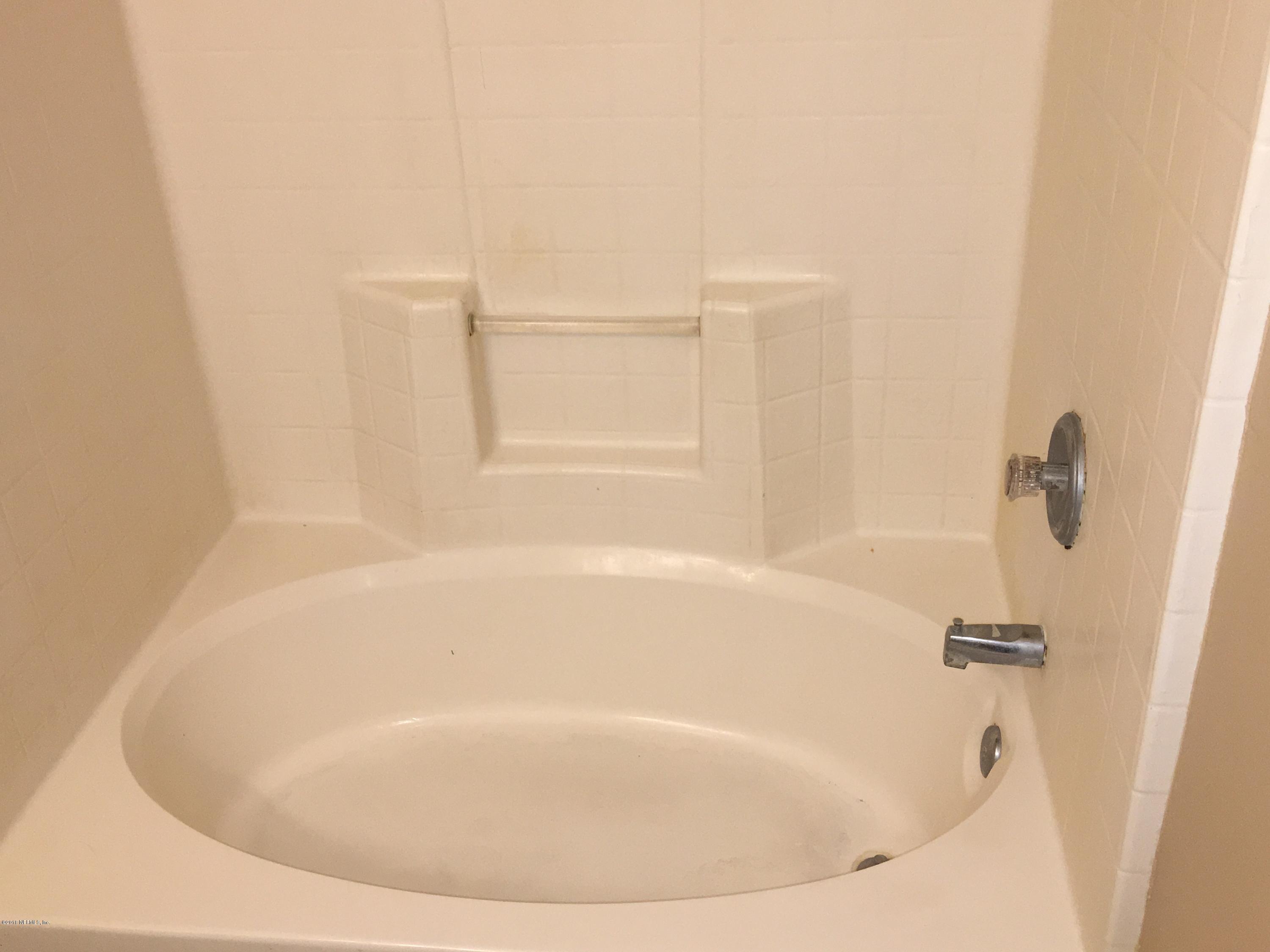 10550 Baymeadows Road, Unit 421 Jacksonville, FL 32256 - Photo 9 of 11 IMG_3976