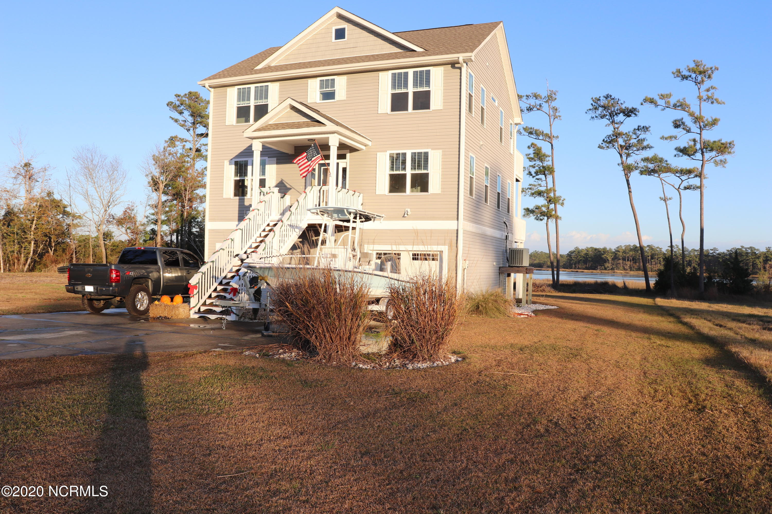 129 Mill Landing Point Road Newport, NC 28570 - Photo 1 of 33 IMG_1341