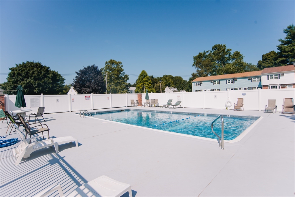 41 South Street, Unit 11 Easthampton, MA 01027 - Photo 31 of 38