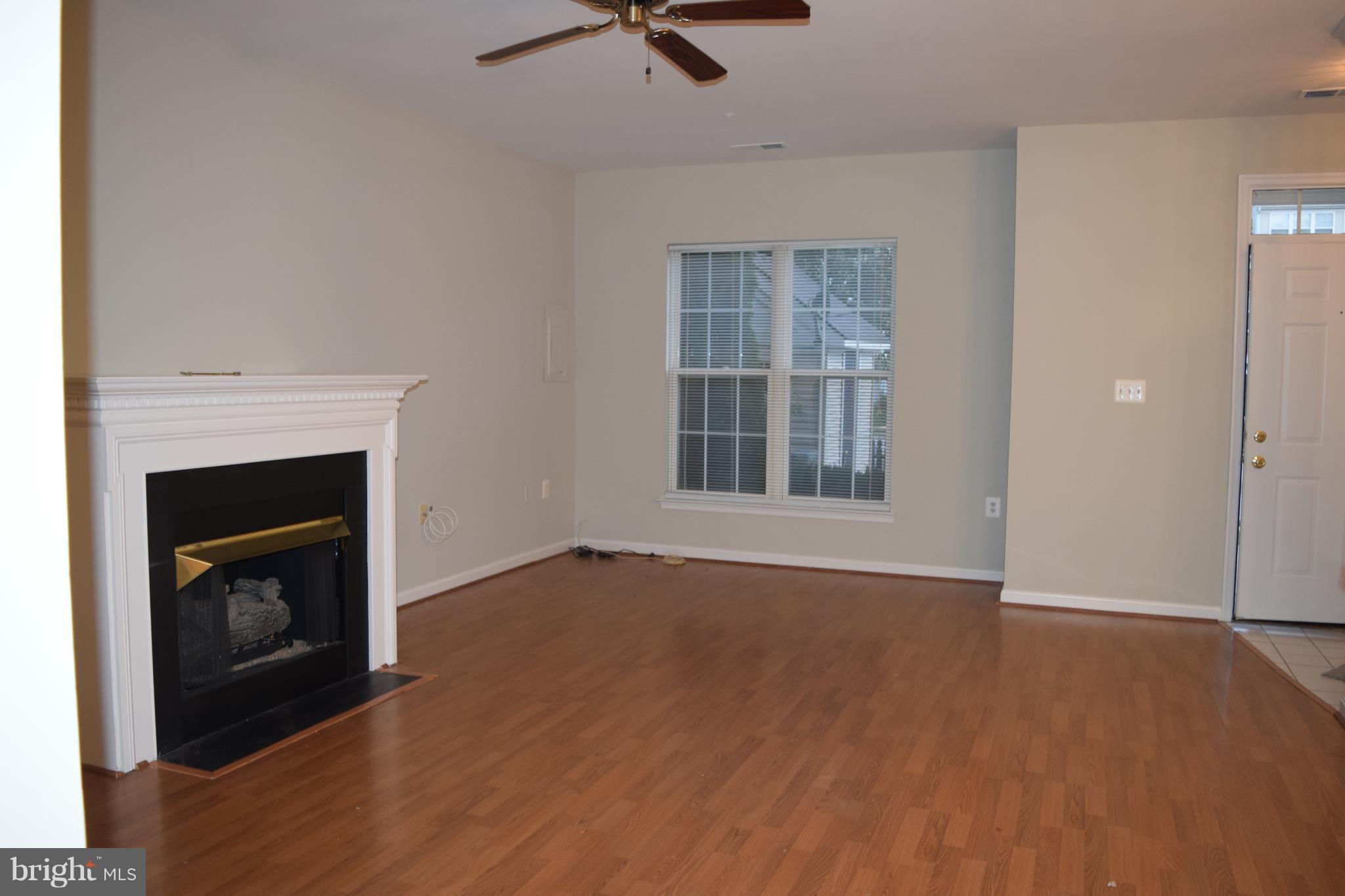 8738 Autumn Ridge Court Odenton, MD 21113 - Photo 5 of 25 Gas fireplace