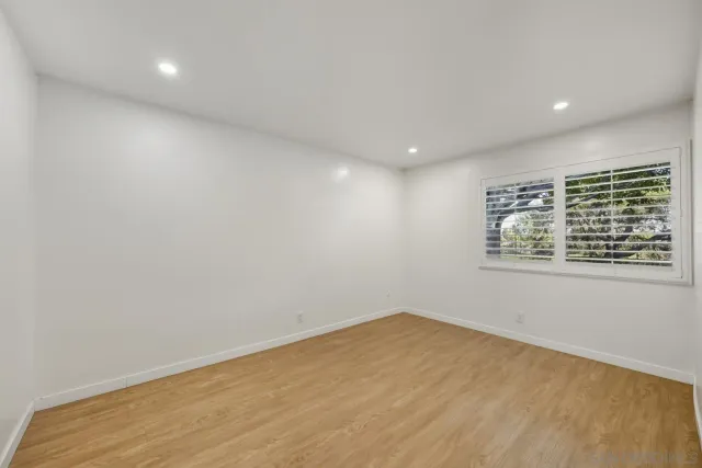 $549,000 | 8362 Via Sonoma, Unit C, La Jolla, CA 92037