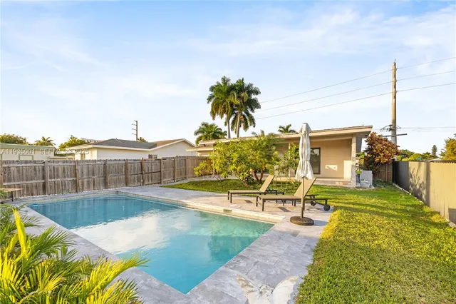 $5,900 | 218 Southeast 2nd Street, Dania Beach, FL 33004