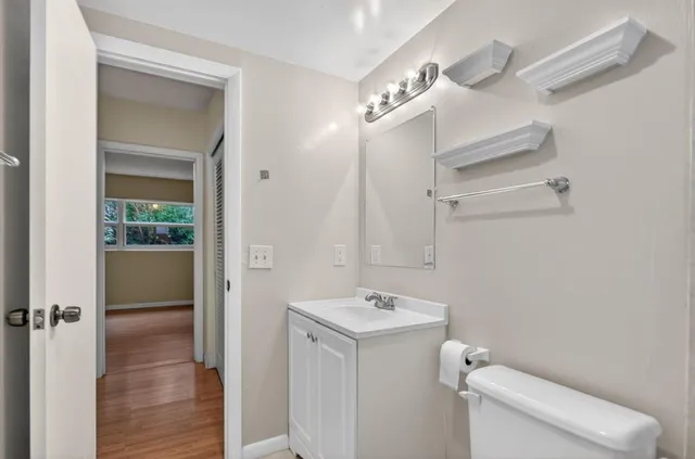 $125,000 | 2115 Northeast 42nd Court, Unit 103, Lighthouse Point, FL 33064