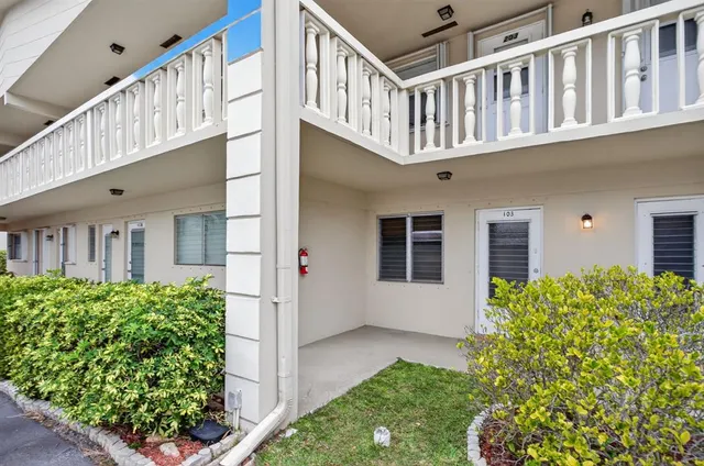 $125,000 | 2115 Northeast 42nd Court, Unit 103, Lighthouse Point, FL 33064